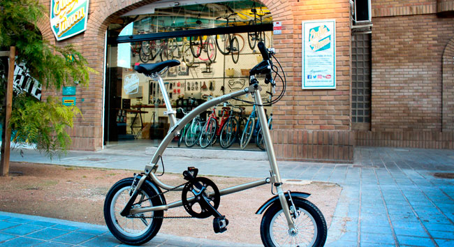 bici plegable ossby crema champagne 5 velocidades sturmey archer ligera brompton vuelta de tuerca bike shop
